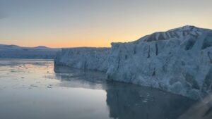 James Gunn Instagram - Svalbard on my iPhone by helicopter.
#Superman
#Svalbard