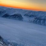 James Gunn Instagram – Svalbard on my iPhone by helicopter.
#Superman
#Svalbard Svalbard, Norway