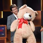 James Marsden Instagram - Happy giant stuffed animal day! ❤️🐻 Had a great time chatting @sonicmovie with @colbertlateshow SONIC is in theaters today! Take the whole family. #sonicmovie