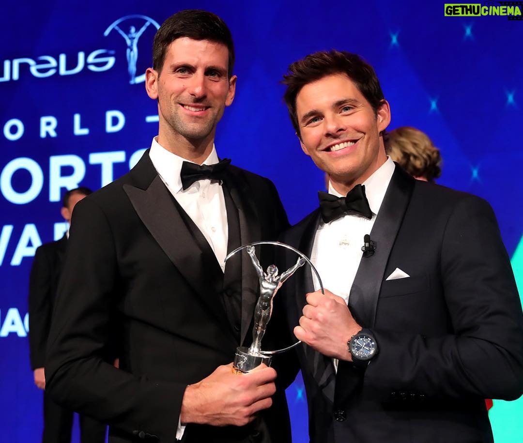 James Marsden Instagram - First time using a selfie stick so I needed to make sure the photo was worth it. I spy a Prince, a @djokernole, @lindseyvonn @kipchogeeliud @tonyhawk and other incredibly inspiring people. Thank you @laureussport for letting me host the Laureus World Sports Awards 2019! If you couldn’t tell, I had a blast. #laureus19 #sneakersforgood Monte-Carlo, Monaco