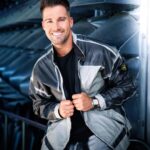James Maslow Instagram - Milwaukee!! It’s been a while since I’ve been here, and I’m super excited to hang with you all at tonight’s show! Drop a comment below if I’m going to be seeing you at the show 🎸⚡️ 📸 @aarongatewoodx American Family Insurance Amphitheater
