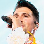 James Maslow Instagram - ORLANDO!! It feels damn good to be back… Comment your fav show this summer, and let me know if I’m gonna see you TONIGHT 👇🏻 📸 @aarongatewoodx @parisvisone Orlando, Florida
