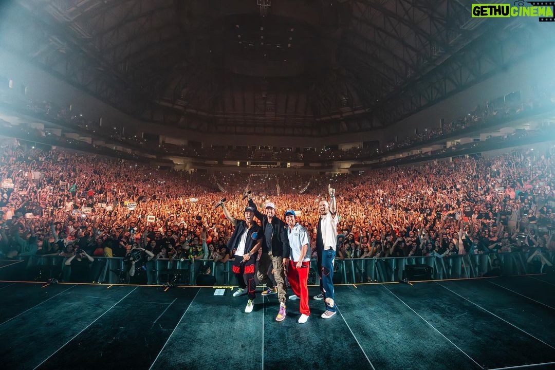 James Maslow Instagram - Can’t believe The Can’t Get Enough Tour is already underway! Ft. Worth, y’all showed up and made my night. Truly one of the most fun shows I’ve ever played. OK we’re coming for you next! Comment what your favorite part was if you were there last night 🤙🏼 📸 @parisvisone @aarongatewoodx Dickies Arena