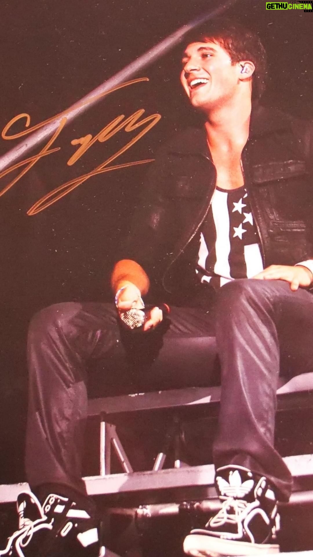 James Maslow Instagram - Don’t lose your chance TO WIN a Free Live MEET AND GREET on Zoom video with me! ❤️ Click Link In Bio Now! @FanwardOfficial DEADLINE TO ENTER is Dec 22nd! Don’t lose your chance to win a FREE, LIVE ZOOM with me PLUS: Winners also will get a behind the scenes 8x10 from one of the original tours :) click link the bio or below right now ❤️ 5 fans will win this for free, so don’t miss it! #BigTimeRush #BTR #Rushers #BTRReunion #BoyBandLove #BigTimeMusic #RushersForLife #BTRTour #BTRAlbum #BigTimeComeback #PopMusicFans #BTRLive #JamesMaslow #CarlosPenaVega #KendallSchmidt #LoganHenderson #BoyBandHits #BTRMemories #BTRFanLove #BigTimeHits #BTRForever #MusicLovers #PopBand #TeenPop #BTRArmy #BTRFandom #BigTimeConcert #BTRFever #BTRNation #BTRFansUnite P.S. Click the link in @FanwardOfficial Bio right now