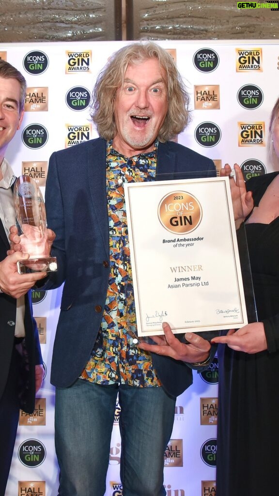 James May Instagram - I’ve won an award. Which means in the world of gin, I am actually more important than Ryan Reynolds.