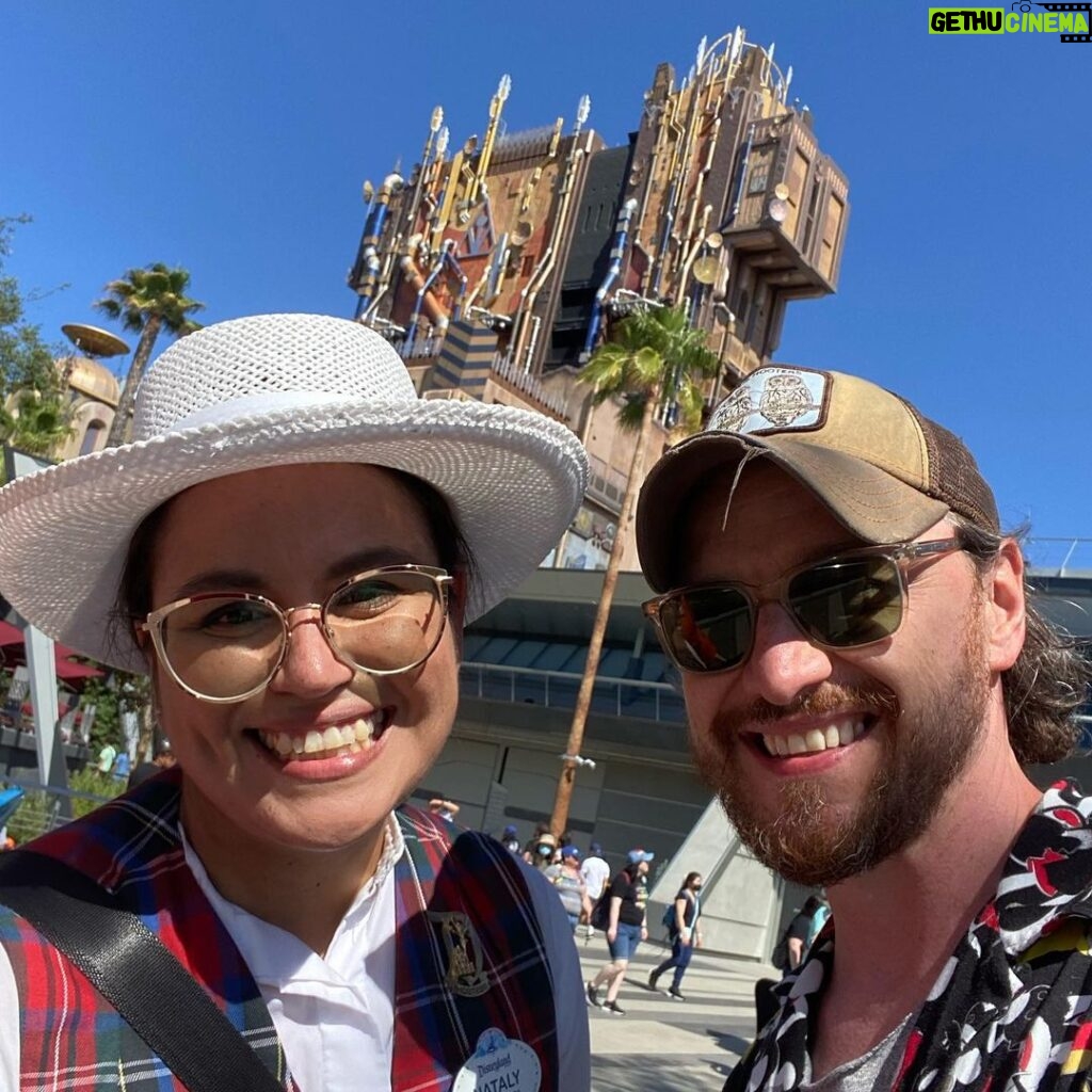James McAvoy Instagram - What an amazing day out with the fam…thanks in no small part to @natahime_ with her great attitude and park hacks. Thanks @disneyland