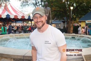 James McAvoy Instagram - What a great day at @hersheypark …massive thanks to Mack and Hector for showing us around and generally being great people. The entire crew had a blast!!!!
#themepark  #halloween  #darknightshersheypark