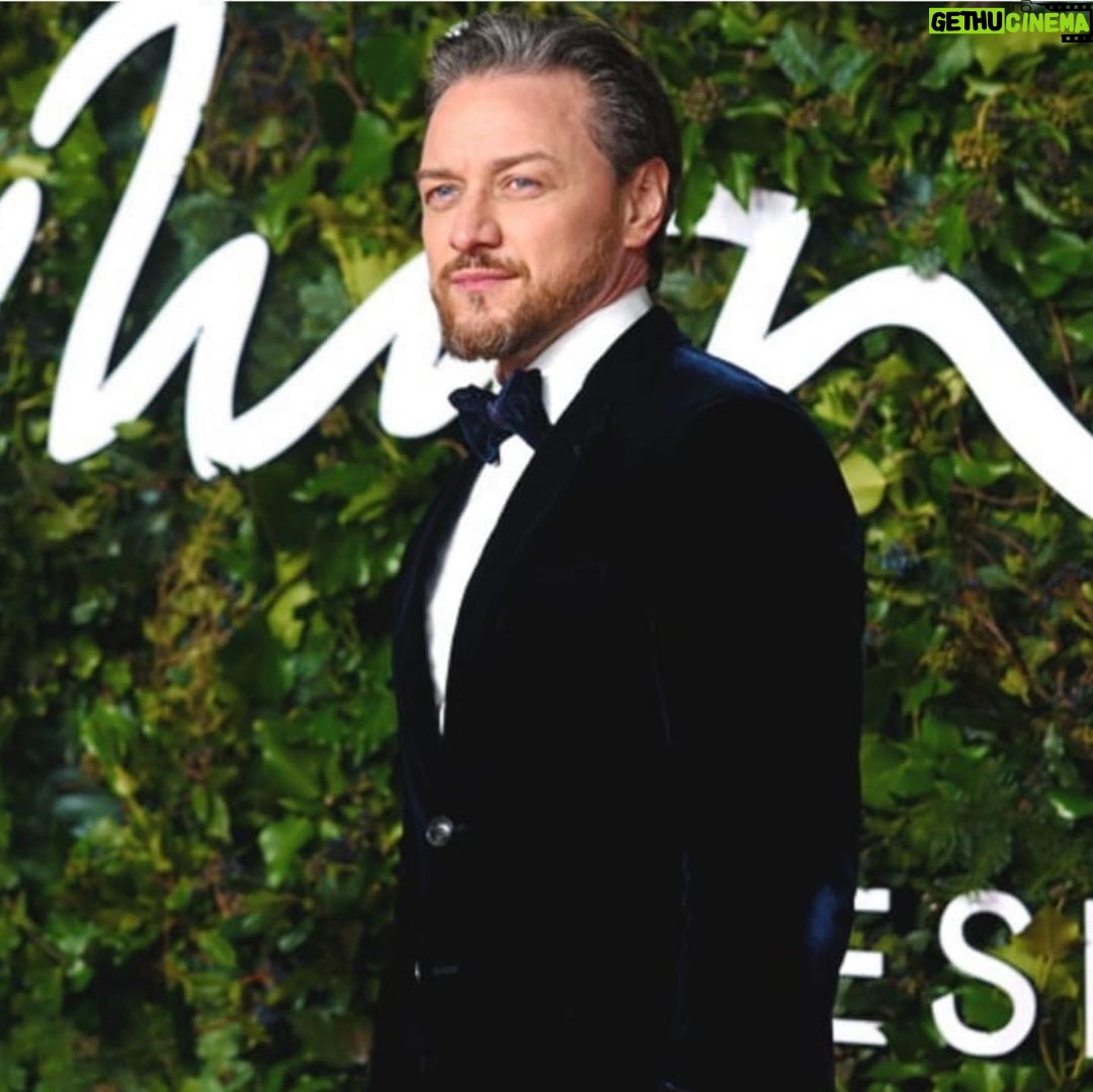 James McAvoy - 530.7K Likes - Thanks so much to @giorgioarmani for my favourite red carpet duds of all time. Thanks as always to @tarahmakeup for the extensive rescue job…we Had a ball sitting with the always charming @preposulo and the @moncler table and @lizakoshy was a delight. The #britishfasionawards where a right good time. Thanks for having us.