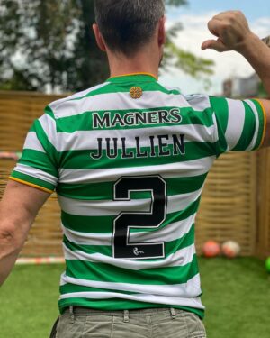 James McAvoy Instagram - Big thanks to the big man @chris6jullien and @celticfc for the new strip. Can’t wait to get back to paradise to see you in the flesh. In the mean time get stuck in!!!! #celtic #celticfc #footballkit #kit
