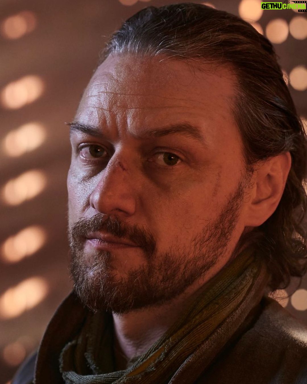 James McAvoy Instagram - UK #HisDarkMaterials fans! All episodes of season 3 are now available to watch on @bbciplayer. 🐆 @darkmaterialsofficial @bbciplayer @bad_wolf_tv