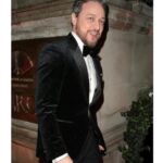 James McAvoy Instagram - What lovely night out at the @gq #gqmoty …love getting the dance with my sis @joyjoymcavoy.Big thanks to a GQ for the excellent hospitality and to @boss for the gorgeous tux.