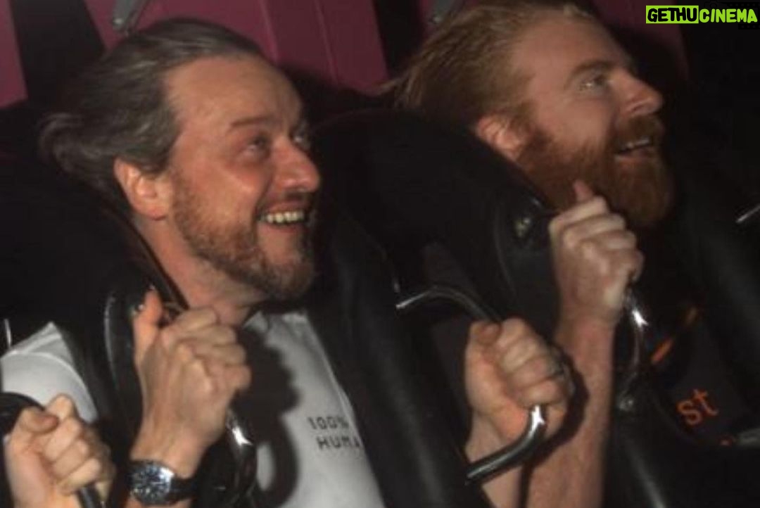 James McAvoy - 173.1K Likes - What a great day at @hersheypark …massive thanks to Mack and Hector for showing us around and generally being great people. The entire crew had a blast!!!!
#themepark #halloween #darknightshersheypark