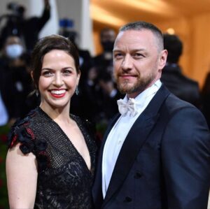 James McAvoy Instagram - Huge thanks to the #metgala for the invite and to @giorgioarmani for dressing @lisalibs and I. And the grooming,Vincent from @armanibeauty you’re a gent @jennieredd you’re lovely. Thanks to @joelmullerdesign for my #cyrano themed bling.