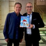 James Murray Instagram - Fantastic night in Philadelphia with David Zucker, speaking about his new book "Surely You Can't Be Serious: The True Story of Airplane!" Get your copy here today: https://rb.gy/ihy7a