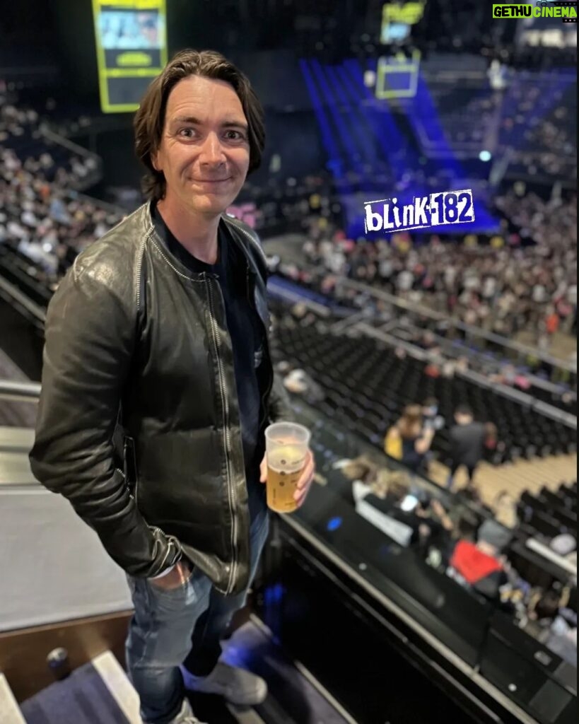 James Phelps Instagram - 🎵 What's my age again?🎵 It was so much fun watching one of my fav bands, @blink182 , in London last night. No voice left today, and my feet hurt from dancing, but it was worth it. Big thanks to @o2uk for the invite and the #o2priority queue jump 😎 #WhereAreYouuuu #YouCantBeatAGoodRockShow 🤙 The O2