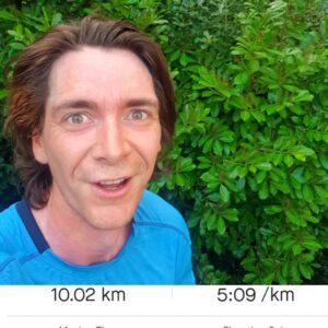 James Phelps Instagram - The face of trying to smile whilst struggling up a hill. Woke up at 5.45am, 6am out the door, 6.51am cup if tea & relax! Not a pb but happy to start bank holiday Sunday with a 10k & heavy metal. 
#running #thehillofdeath #hashtagforthesakeofit #bankholidayweekend