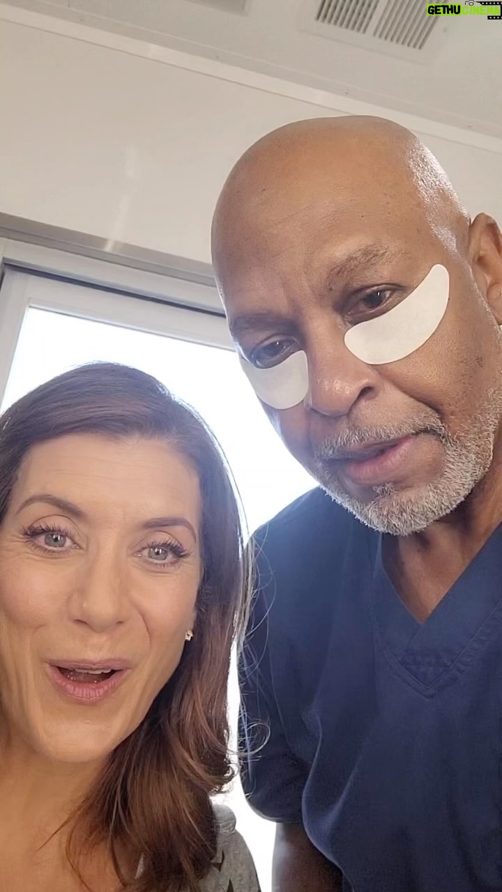 James Pickens Jr. - 116K Likes - Happy Wednesday and a big hello to Kate ✌🏾