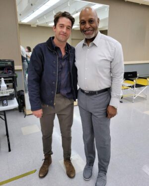 James Pickens Jr. Instagram - With Scott, good guy and great actor✌🏾Who’s tuning in to @greysabc tonight? Happy Thursday!