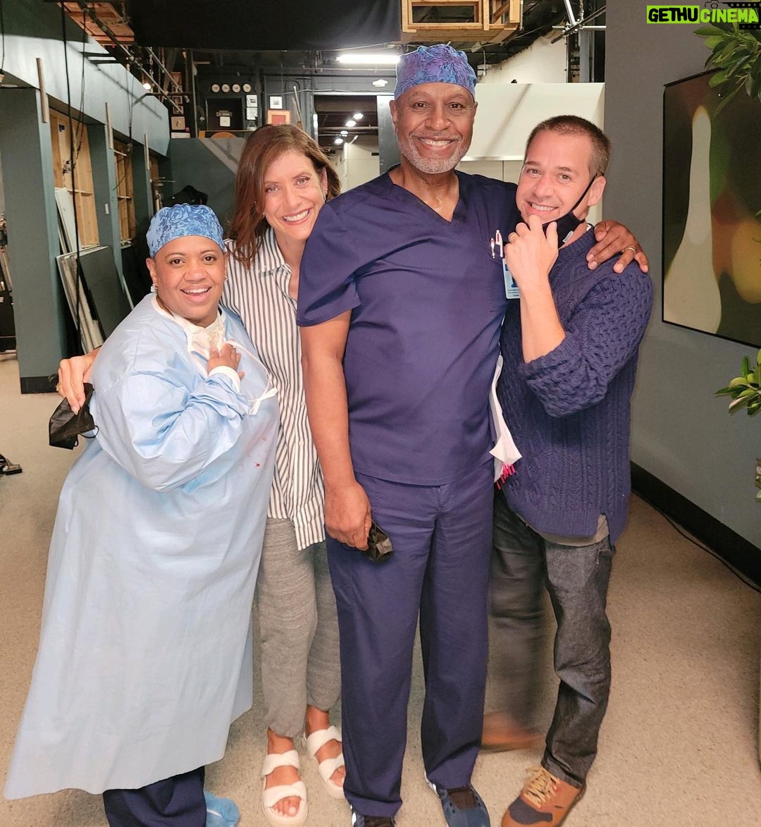 James Pickens Jr. - 411.2K Likes - Here’s another BTS from last month with the crew, have a great weekend! ✌🏾
