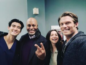 James Pickens Jr. Instagram - On set shenanigans begin…✌🏾