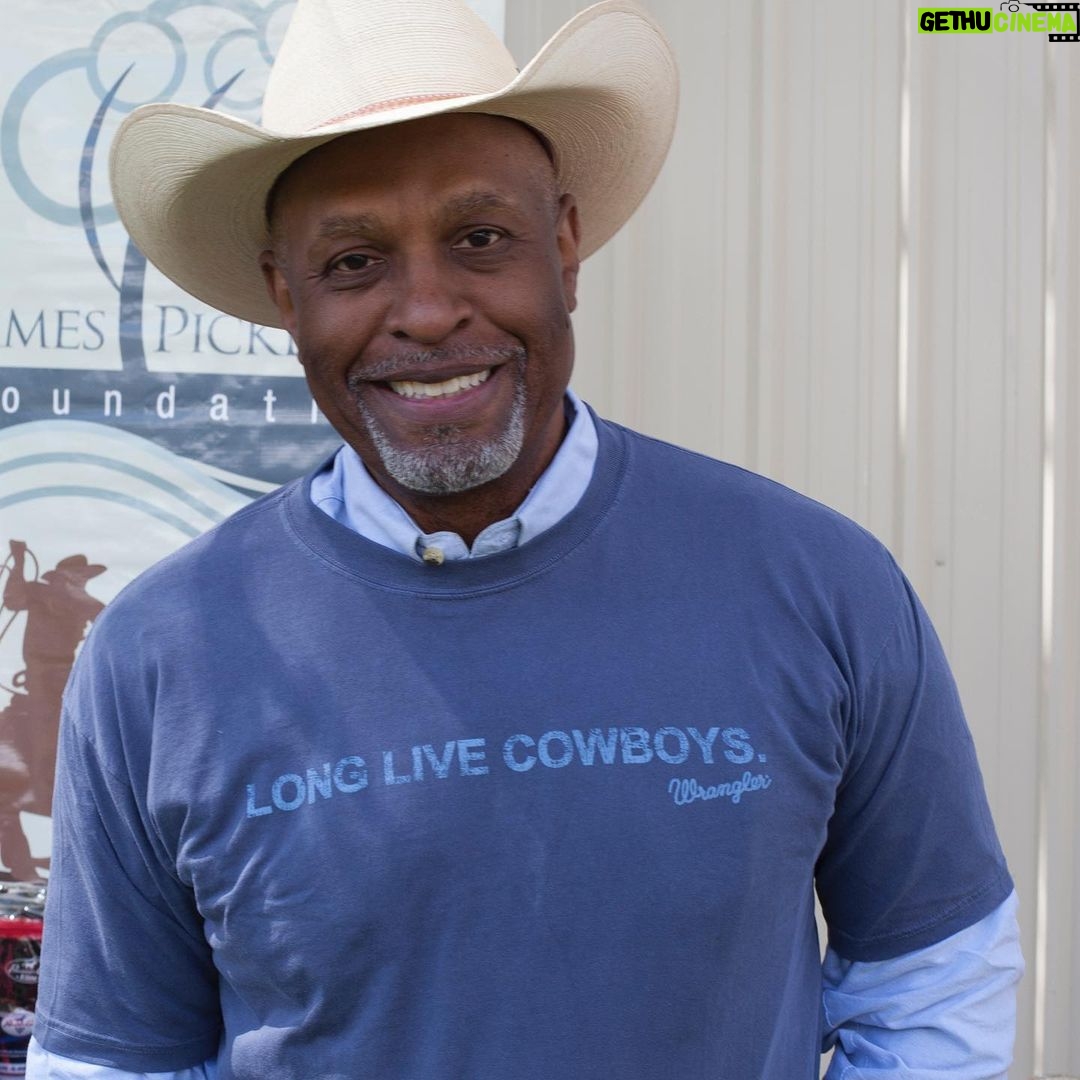 James Pickens Jr. - 39.6K Likes - TBT, wishing you all a wonderful day ✌🏾