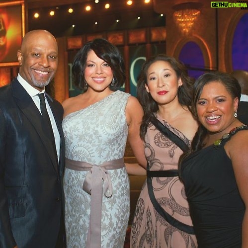 James Pickens Jr. - 288K Likes - Throwback with these amazing cast mates . Happy Thursday all ✌🏾