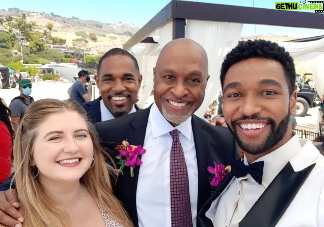 James Pickens Jr. - 60.8K Likes - Lovin’ this vibe, happy summer friends! 📷 @anthilll ✌🏾