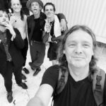 Jamie Campbell Bower Instagram – Solid hangs with @foxitoart @yungblud @tmpllnt @adam_warrington 
#teamloco