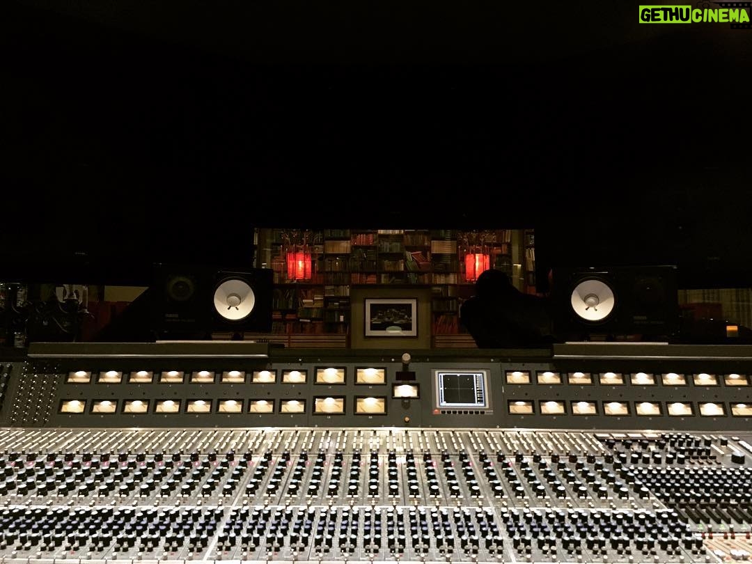Jamie Campbell Bower Instagram - Louder please. @sphere_studios