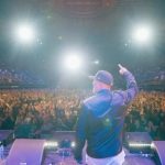 Jamie Foxx Instagram - @jokoy BIGGUPS!!!!!!! Continue to light the world on fire, my friend! What they GON say now? Six sold out shows at the forum!!!!! Geeeeeesh!!! Stay on they head!!!! #backonmyfunnyshit