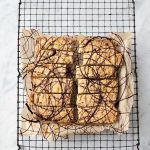 Jamie Oliver Instagram – I’m gonna keep it simple with this one guys….hit the link in my bio for loads of gorgeous baking ideas. It is the weekend after all ha ha x x x

#baking #sundayvibes #bakinglove