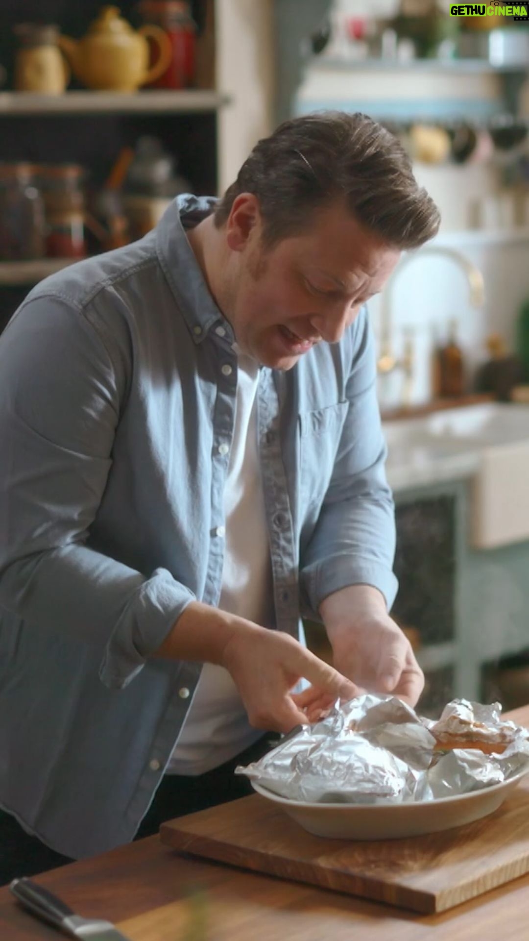 Jamie Oliver Instagram - This is one of my favourite ways to cook fish !! By creating a foil parcel you not only beautifully steam the fish, but also impart a really glorious flavour from exciting ingredient combos. Got a few more tips and hacks in this one too so you can really maximise on flavour. Not to mention you can get this all together with just 15 minutes of oven time ! Recipe link is in my bio, it’s so good for a speedy mid week meal x xx #quickandeasy #salmondinner #dinnerideas