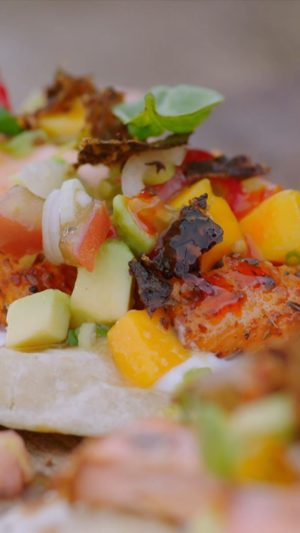 Jamie Oliver Instagram - I’d been fantasizing about this recipe because to be honest who doesn’t love a taco ?? And it’s Tuesday so I’m totally here for #tacotuesday ha ha. These crispy salmon tacos are honestly next level and I’ve even whacked an extra recipe in there to make your own tortillas ! Recipe link in my bio for you lovely lot x x

#salmon #dinnerideas #tacos
