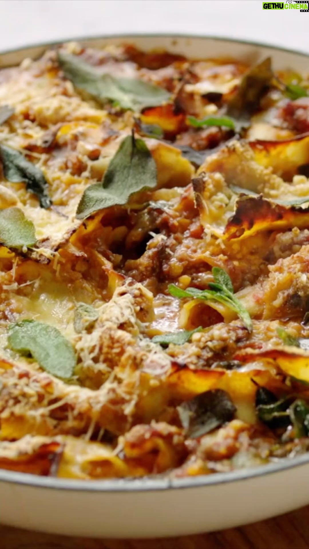 Jamie Oliver Instagram - This oozy, cheesy, scruffy aubergine lasagne is just one of those recipes that is great for the cold weather !! It’s also super easy to make, hit the link in my bio for the recipe and enjoy! x x #lasagne #winterrecipes #dinnerideas