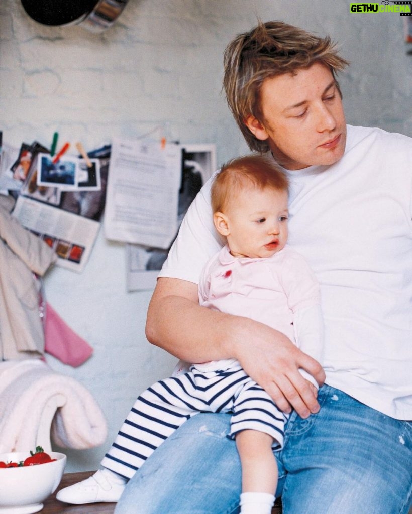 Jamie Oliver Instagram - Me and little legend number 2 what seems like yesterday. Can’t really believe this was 20 years ago madness xxxxx