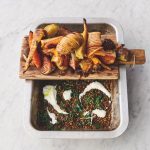 Jamie Oliver Instagram - We all know that feeling when it’s time for dinner after a long day and you just want something fast and easy to whack in the oven. Loads less washing up is a bonus too ha ha ! I’ve put together 16 simple oven baked dishes for you lovely lot for that exact reason and you can find the link for them all in my bio ! Xxx #dinnerideas #easycooking #traybake