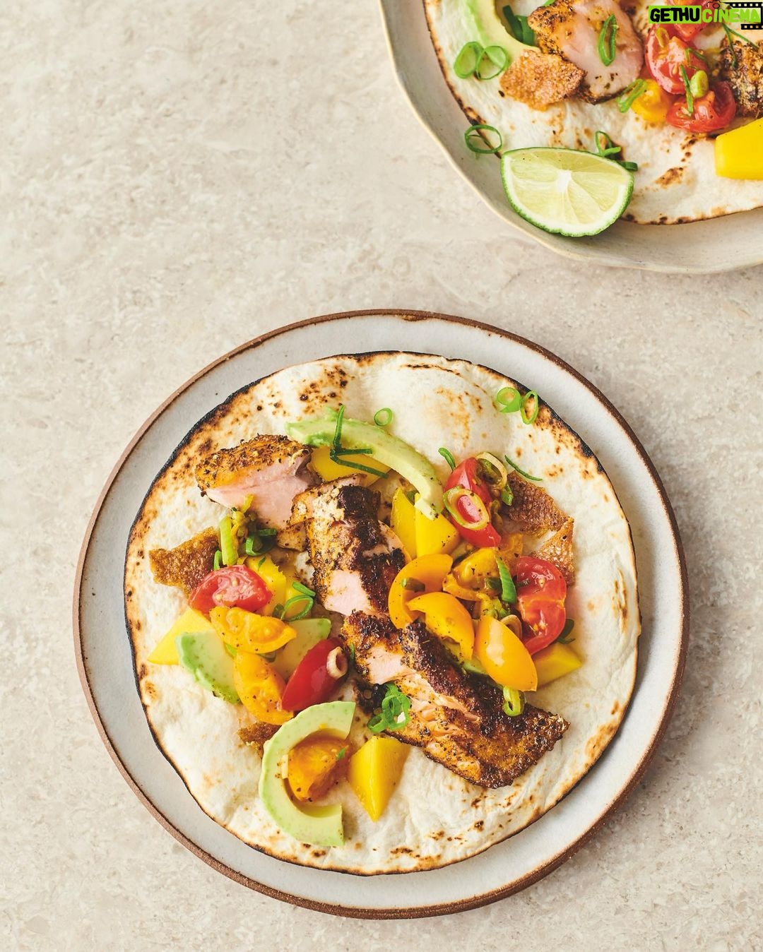 Jamie Oliver Instagram - I know so many of you have been asking for more air fryer recipes so me and my team have gathered together a whole host of delicious ideas for you all over on my website ! Hit the link in my bio and let me know your favourite ! jo xx #airfryer #airfryerrecipes #weekendvibes