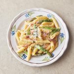 Jamie Oliver Instagram - I know how much you all love quick and easy recipes, so me and my team have popped a delicious collection of recipes from my new cookbook 5 Ingredients Mediterranean all in one place for you over on my website ! From flavour-packed pastas to one-pot wonders, this is easy cooking at its best and every recipe in the collection is on the table in 30 minutes or less !! Every recipe is also available with both metric and US measurements too ! Sign up for free through the link in my bio and let me know your favourite recipes in the comments ! #5IngredientsMed #quickandeasy #dinnerideas