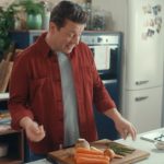 Jamie Oliver Instagram - Save this one down lovely people! I’ve got 3 delicious meat-free Monday ideas for you all to try here! Aubergine Flatbreads Lemony Courgette Linguine Frumpy Veg Pie I’ve popped all three recipes in the link in my bio, let me know your favourite in the comments! #meatfreemonday #veggie #dinnerideas