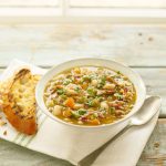 Jamie Oliver Instagram - If like me you’re a super busy parent I’ve created a brilliant 4 week budget friendly meal plan !! It’s a proper game changer this and a great way to start your 2024. It’s packed with loads of warming comforting recipes to help you save money, reduce waste and enjoy properly delicious food !! What are you waiting for hit the link in my bio to get it now x x x #budgetfriendly #dinnerideas #recipes