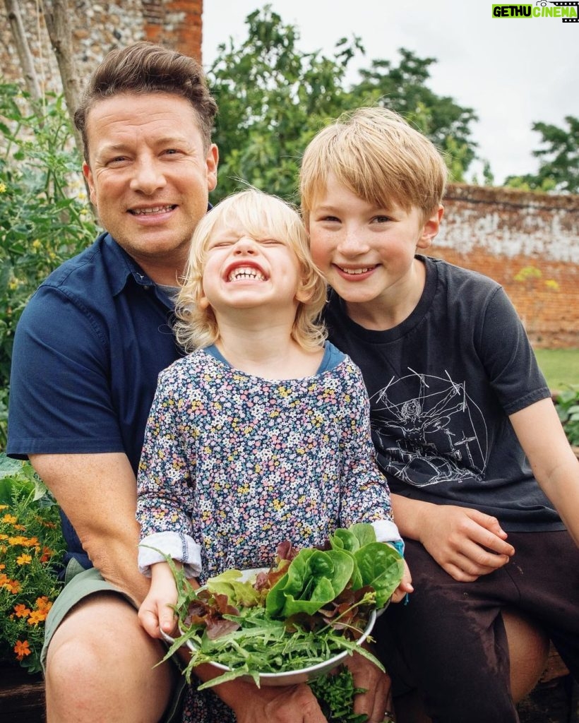 Jamie Oliver Instagram - Just me and my boys.....big love everyone I hope you all have a really great weekend xxxxx