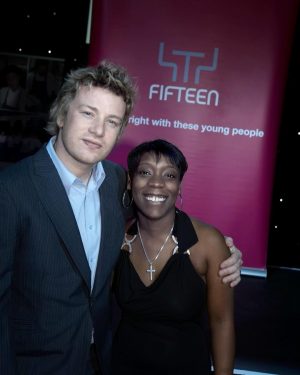 Jamie Oliver Instagram - We love you Davina 🙏🏼 Rest in peace dear wonderful lady ! The world has lost another shining light ….It was a joy to have you in our Fifteen family a life bond that is so very very deep and meaningful….you went on to inspire so many, your grace, joy & positivity will be sorely missed. As you would always say “ I got nothing but piece and love for everyone” So much love to your amazing family and friends jamie oxxx