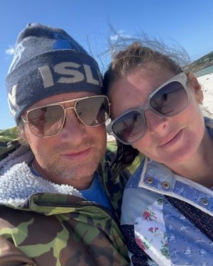 Jamie Oliver Instagram - Happy Mother’s Day to the mum of our Oliver’s army of children ! the amazing @joolsoliver thank you for all that you do, you constantly inspire me with how much you give and do for the kids. Have a loverly day you deserve it I hope you enjoy all your treats and love jox x x