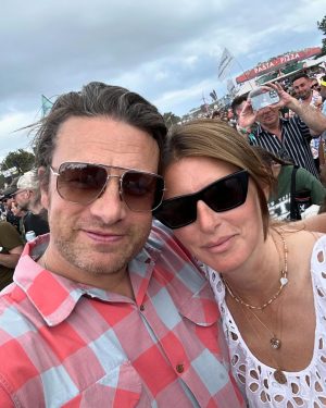 Jamie Oliver Instagram - Happy Mother’s Day to the mum of our Oliver’s army of children ! the amazing @joolsoliver thank you for all that you do, you constantly inspire me with how much you give and do for the kids. Have a loverly day you deserve it I hope you enjoy all your treats and love jox x x