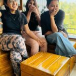Janani Ashok Kumar Instagram - The most beautiful things in life are not things. They’re people and places, memories and pictures. They’re feelings and moments and smiles and laughter. - 🥹🫶🏼✨💫🧿🫠 Silvertip Cafe & Homestay