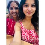 Janani Ashok Kumar Instagram - “அம்மா”- என் உயிருள்ள மூன்றெழுத்துக் கவிதை..! Chennai, India