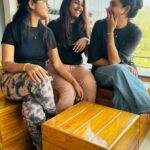 Janani Ashok Kumar Instagram - The most beautiful things in life are not things. They’re people and places, memories and pictures. They’re feelings and moments and smiles and laughter. - 🥹🫶🏼✨💫🧿🫠 Silvertip Cafe & Homestay