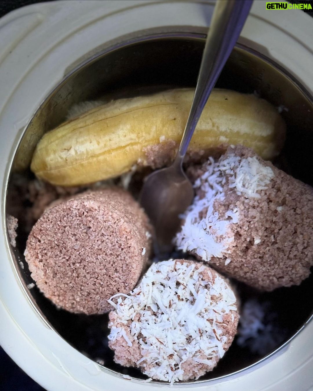 Janani Ashok Kumar Instagram - Life lately a lot of #foodgasm Coimbatore, Tamil Nadu