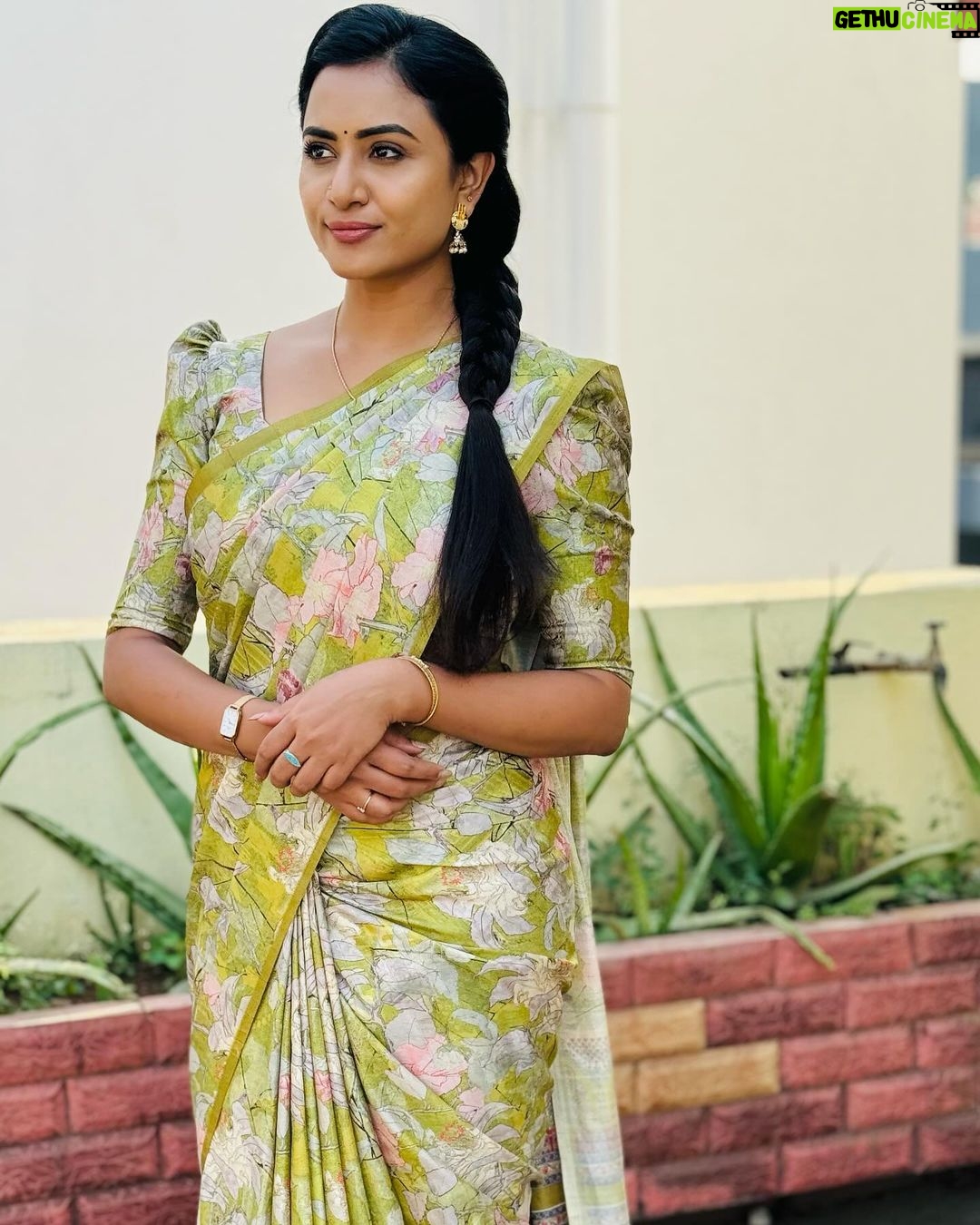 Janani Ashok Kumar Instagram - Wearing : @bharanisilks Chennai, India