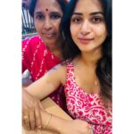 Janani Ashok Kumar Instagram - “அம்மா”- என் உயிருள்ள மூன்றெழுத்துக் கவிதை..! Chennai, India